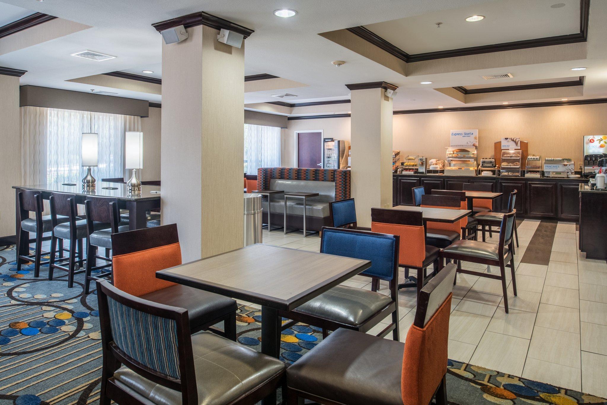 Holiday Inn Express Hotel & Suites West Monroe By Ihg Eksteriør billede